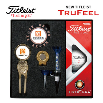 타이틀리스트 트루필 골프볼+칩볼마커+그린보수기볼마커(골드)+자석티 세트